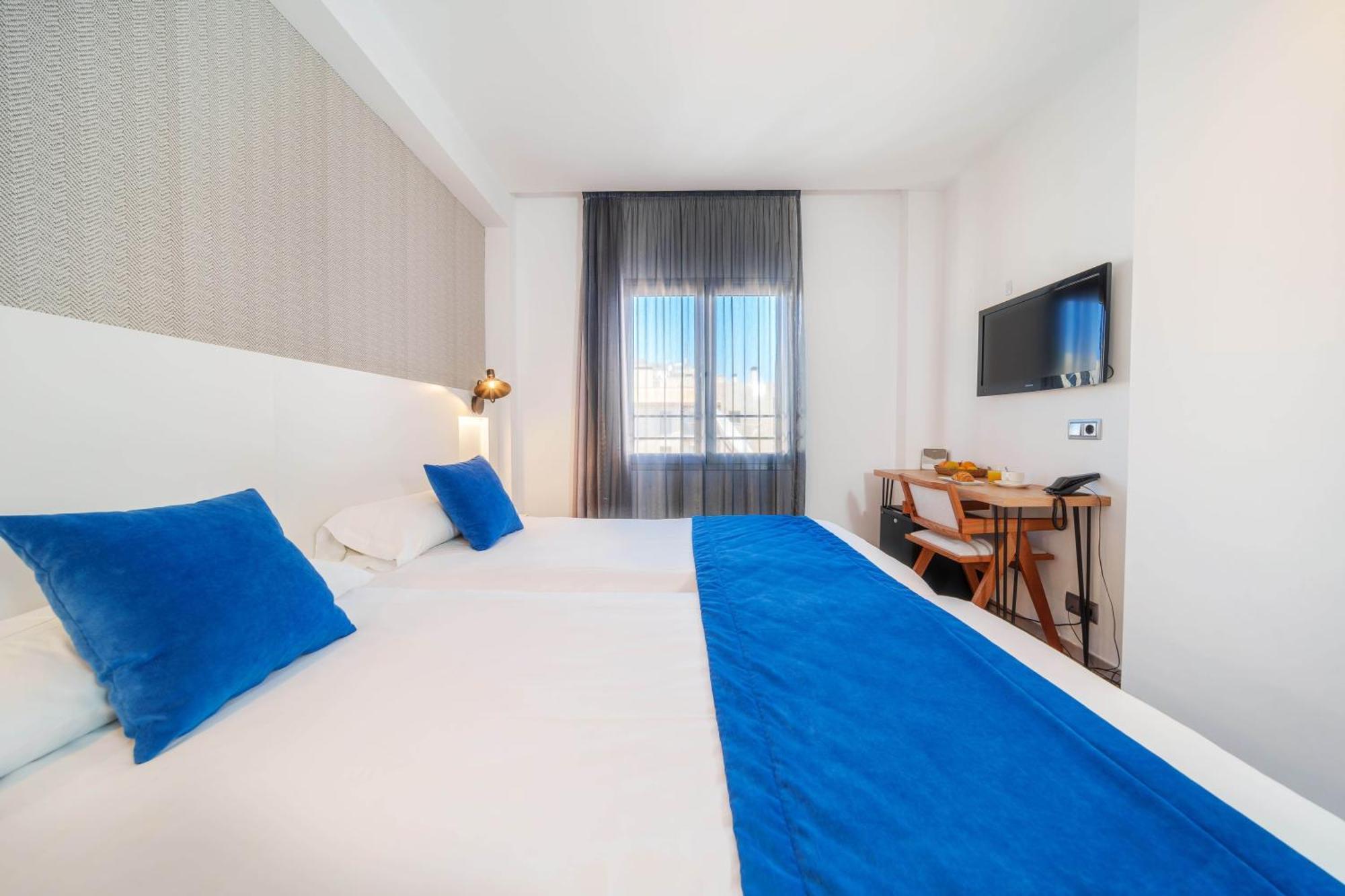 Mar Calma Hotel Порт де Пойенса Екстериор снимка